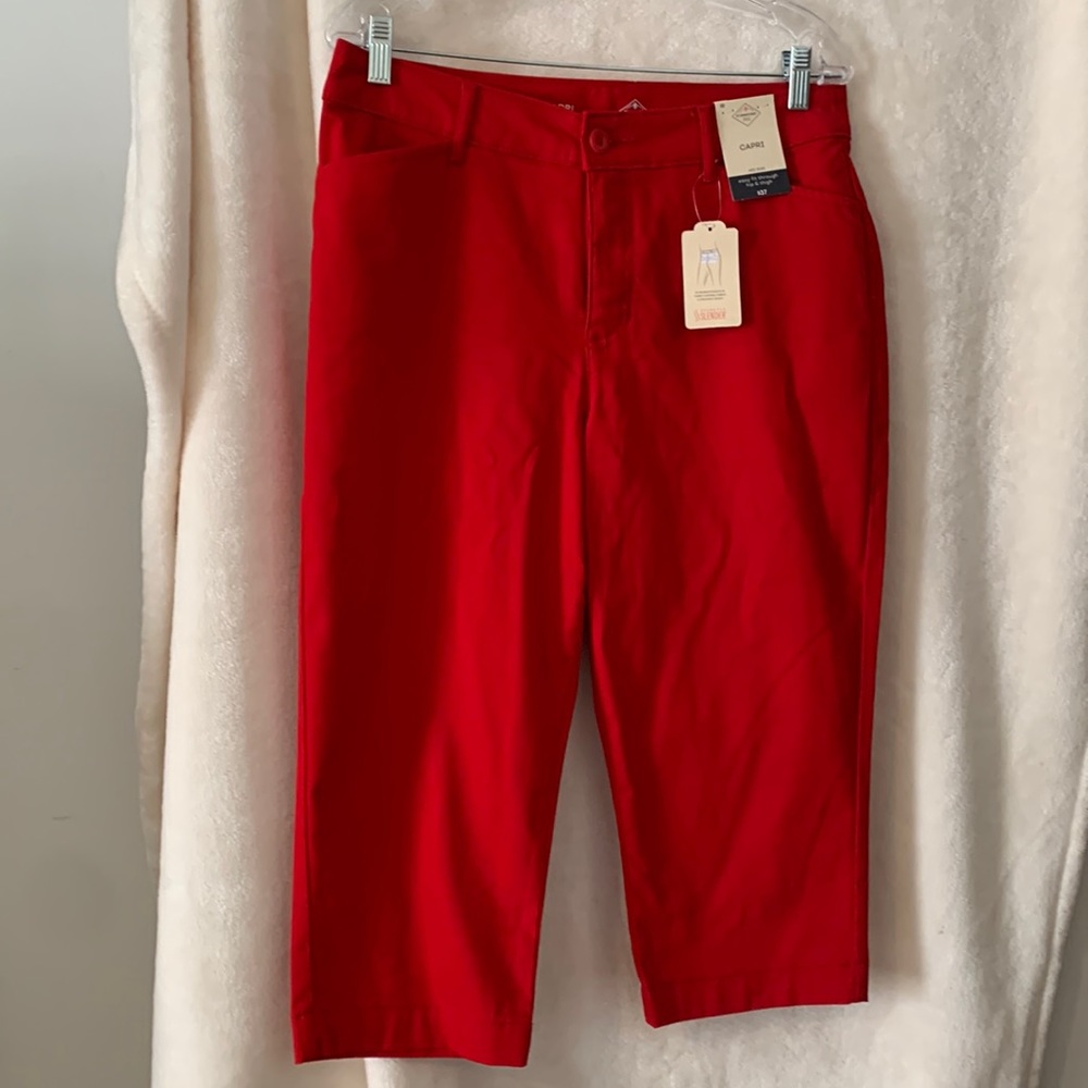 Brand new, St Johns Bay Red Capris Sz10